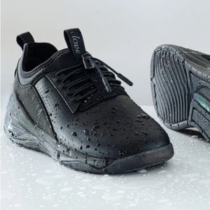 Clove Shoes - Core Color All Black - Women’s Size 7.5